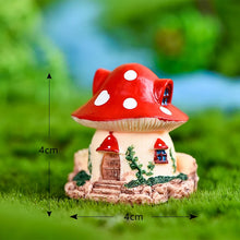 Load image into Gallery viewer, Terrarium Figurine Mini Mushroom House