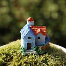 Load image into Gallery viewer, Terrarium Decoration - Small Mystical House
