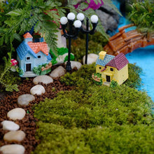 Load image into Gallery viewer, Terrarium Decoration - Small Mystical House
