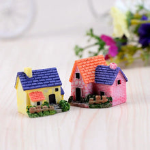 Load image into Gallery viewer, Terrarium Decoration - Small Mystical House
